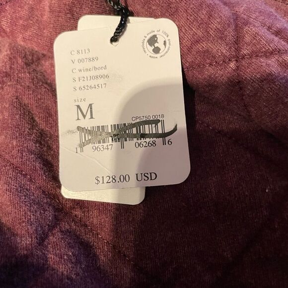 NWT
New Free People Shiloh Quilted Sweatshirt Pullover Zip
Swing Plum
Si… - Picture 6 of 8